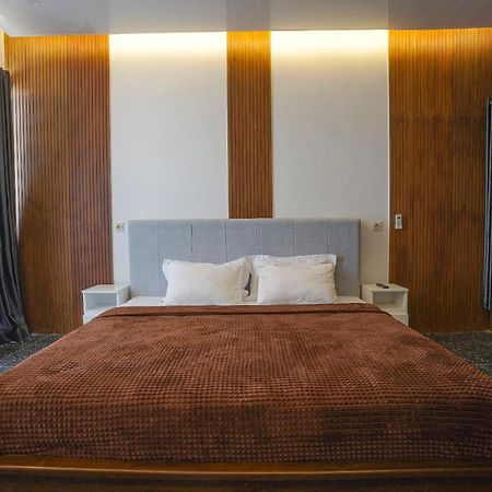 Azana Essence Villa Tabitha Lombok Bumbang Esterno foto