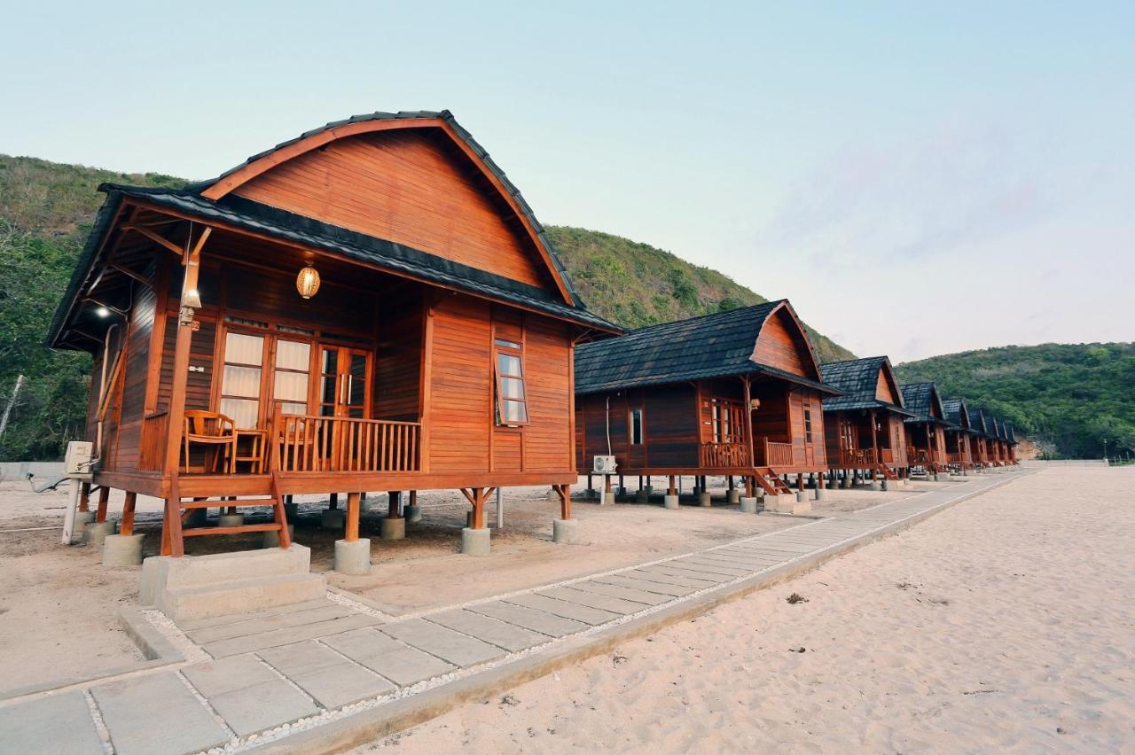 Azana Essence Villa Tabitha Lombok Bumbang Esterno foto