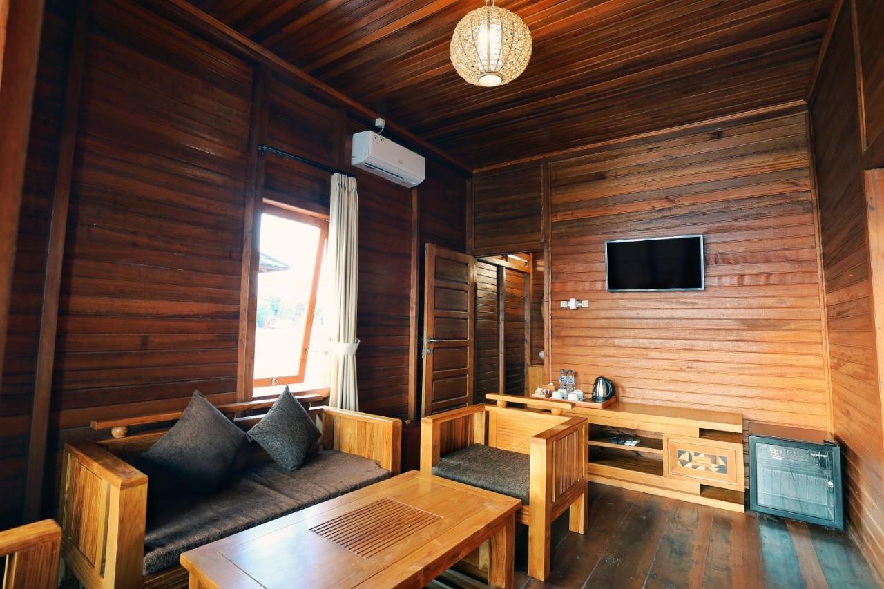 Azana Essence Villa Tabitha Lombok Bumbang Esterno foto