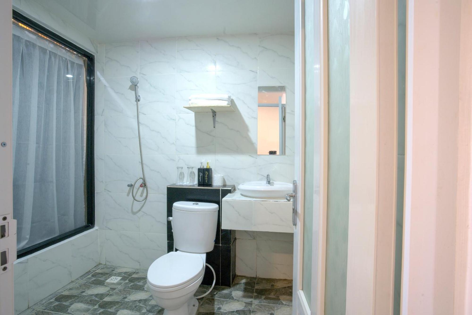 Azana Essence Villa Tabitha Lombok Bumbang Esterno foto